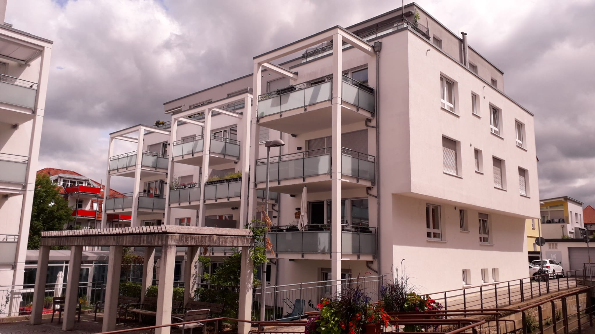 moderne 2-Zimmerwohnung mit Balkon